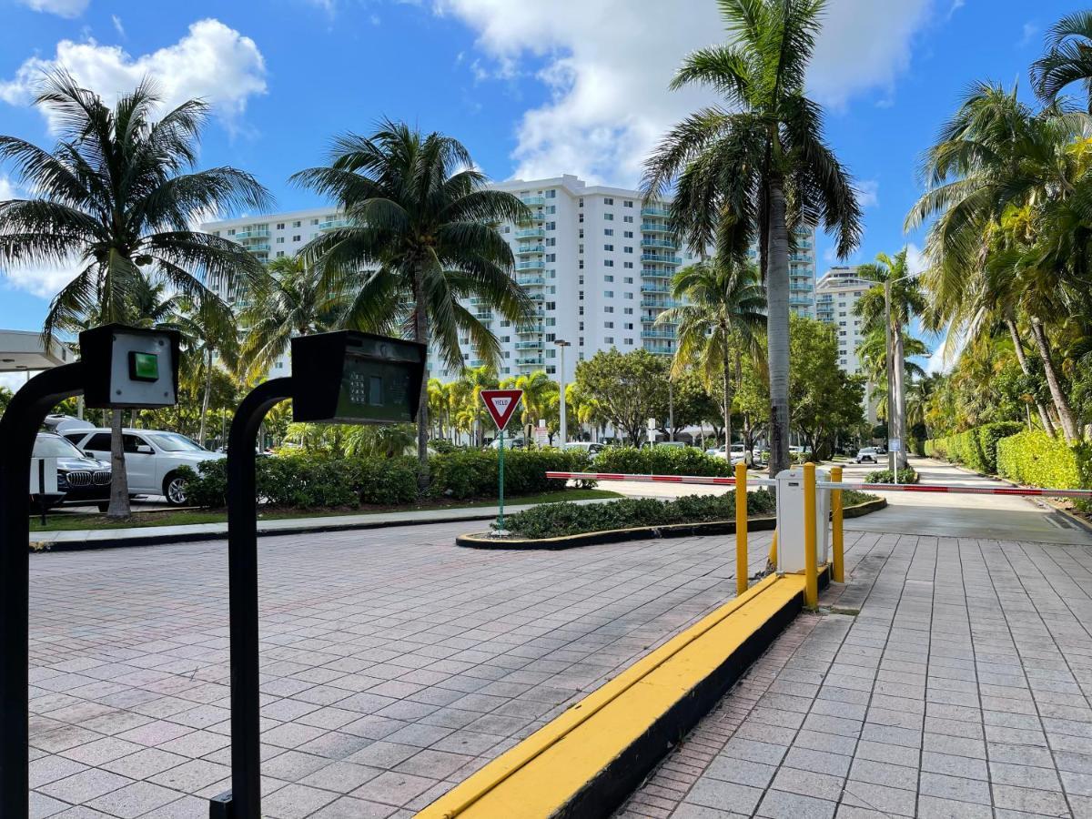 Sunny Isles Comfor Apartments Ocean Reserve Μαϊάμι Μπιτς Εξωτερικό φωτογραφία